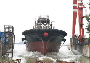 創新工藝顯神威，鎮江船廠3676kw全回轉拖船成功采用氣囊下水